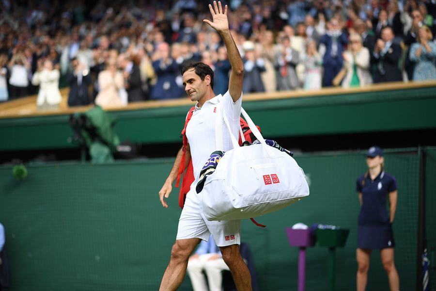 Wimbledon 2021: Federer dừng bước trước tay vợt kém 16 tuổi