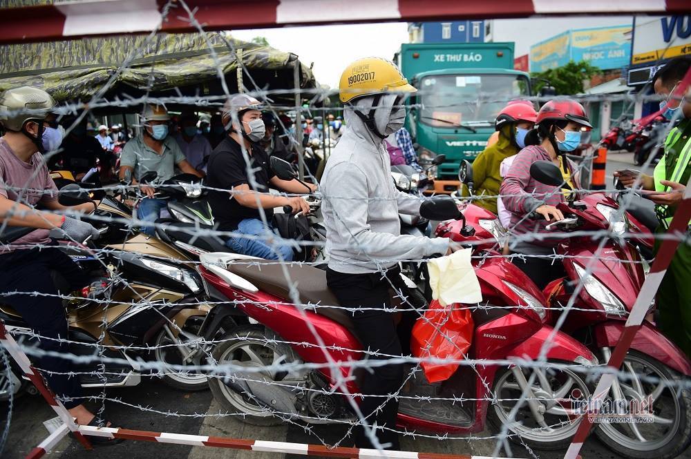 15 ngày TP.HCM giãn cách: Không mạnh tay khó dập dịch Covid-19