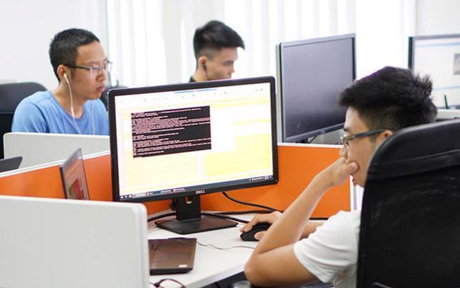 Thấy gì sau mức lương 'khủng' của kỹ sư IT?