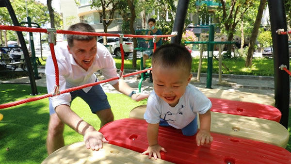 Irish man adopts Vietnamese orphan