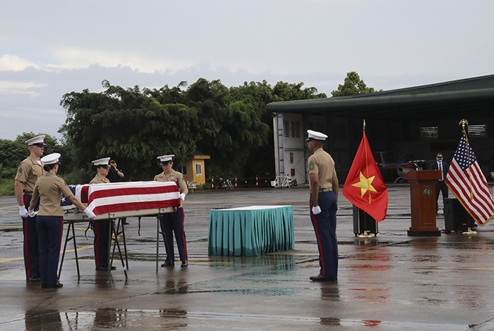 Việt Nam bàn giao hài cốt quân nhân Mỹ mất tích trong chiến tranh