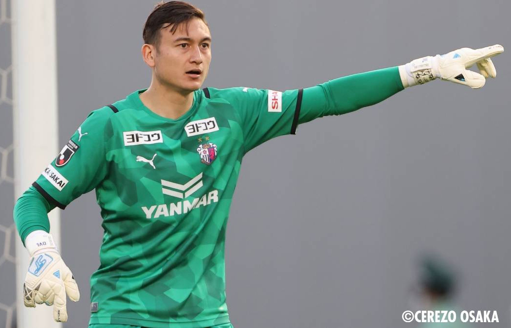 Đặng Văn Lâm gia hạn hợp đồng với Cerezo Osaka