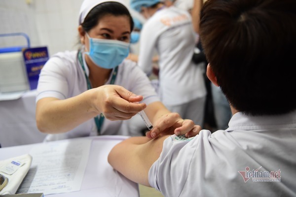 17h ngày 19/7: Quỹ vắc xin tăng thêm 23 tỷ, đạt 8.182 tỷ đồng