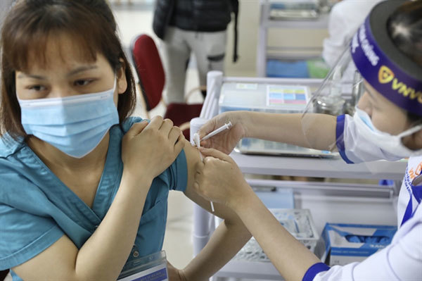 Vietnam does not discriminate over vaccinations