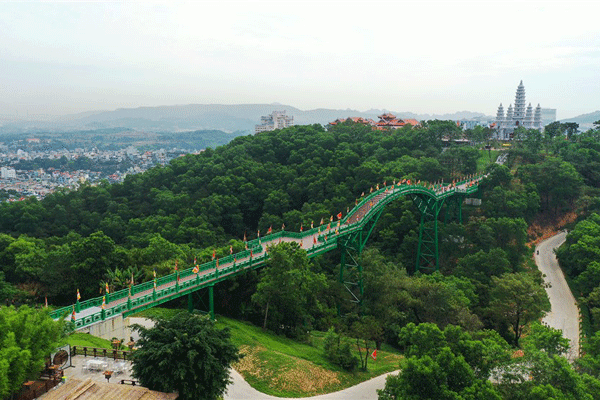 Khám phá hai nền văn hóa phương Đông ở Sun World Halong Complex