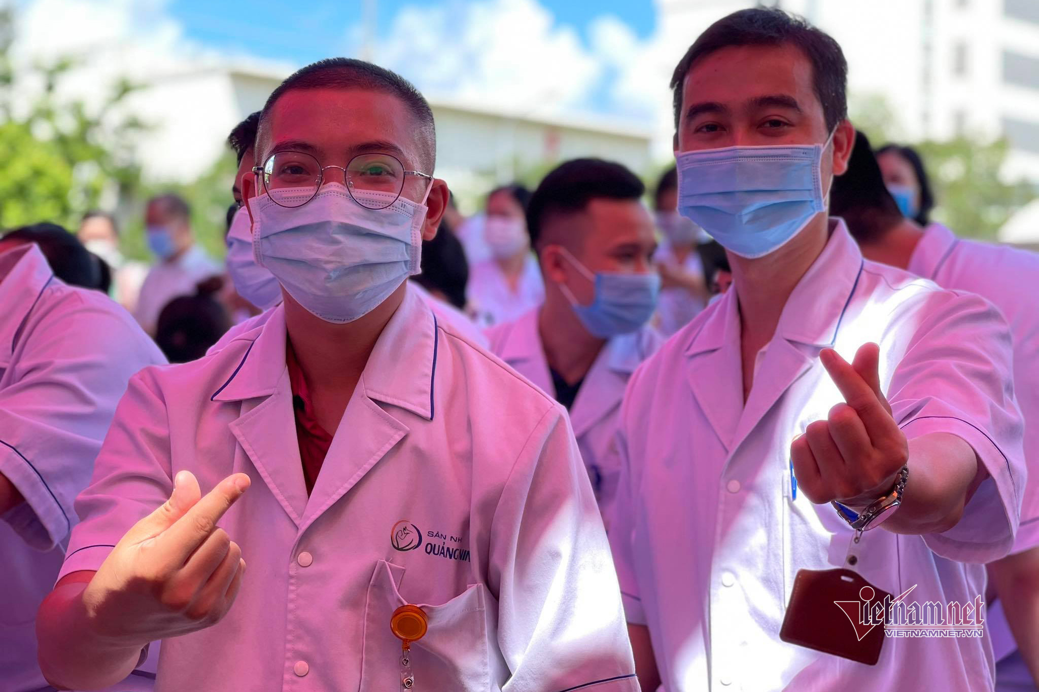70 y, bác sỹ Quảng Ninh lên đường hỗ trợ TP.HCM chống dịch Covid-19