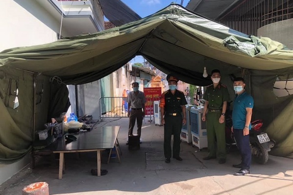 Hà Nội: Chủ tịch thị trấn Quốc Oai và nhiều cán bộ là F1 phải đi cách ly