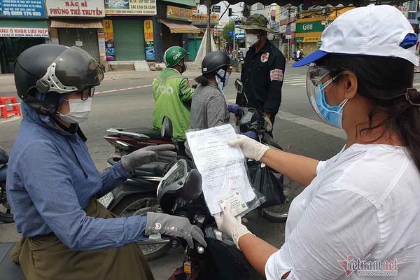 TP.HCM không tháo 310 chốt, tăng cường kiểm soát lưu động phòng, chống dịch Covid-19