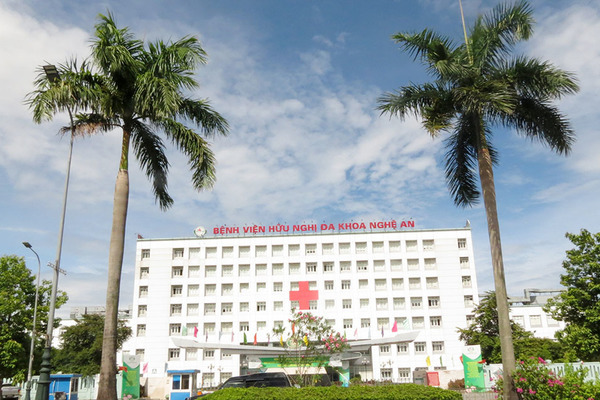 Phong tỏa Trung tâm bệnh nhiệt đới Nghệ An vì có ca dương tính SARS-CoV-2