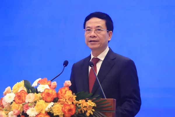 Bộ trưởng Nguyễn Mạnh Hùng phát biểu về chuyển đổi số các địa phương