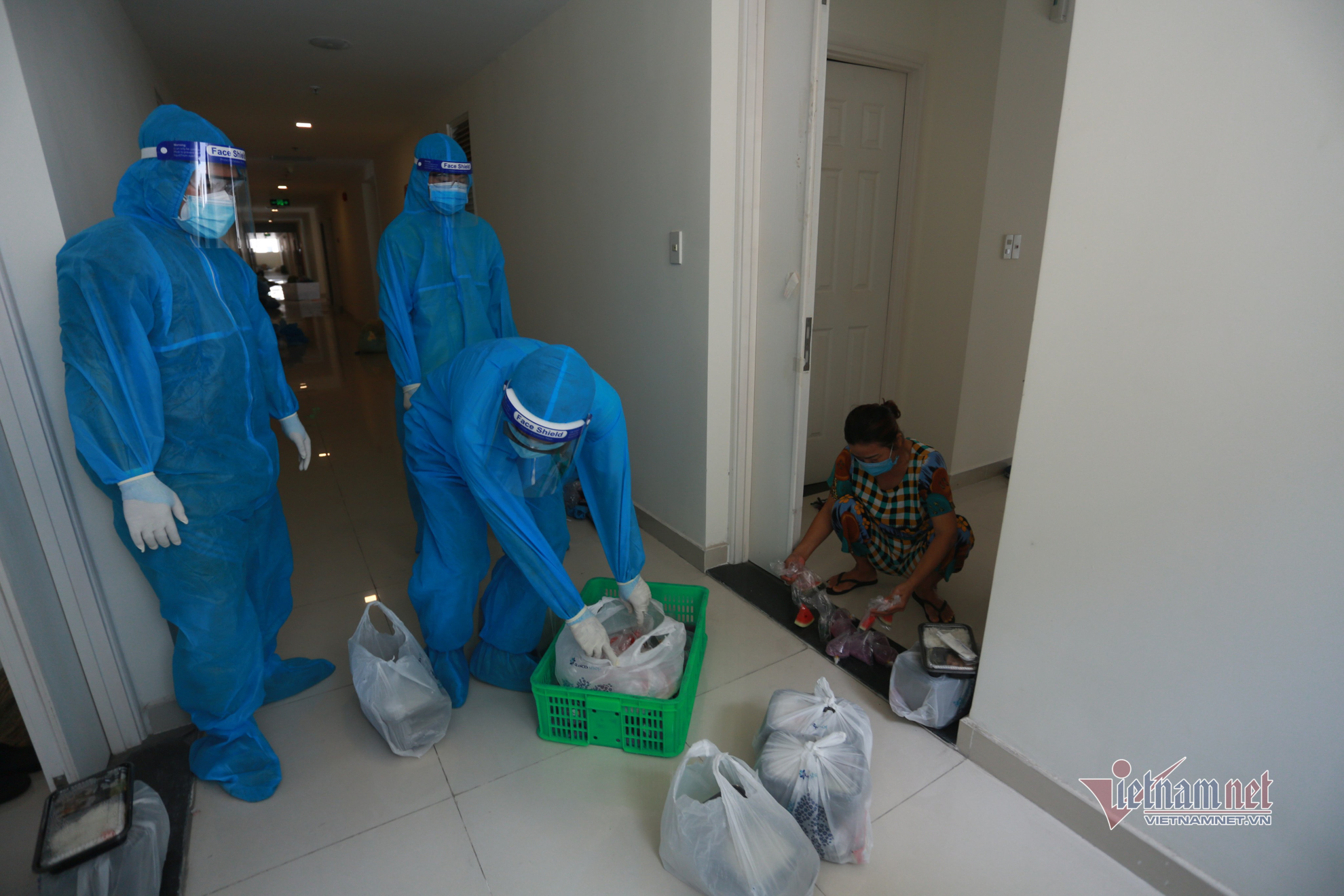 Bên trong nơi điều trị hơn 4.000 bệnh nhân Covid-19 ở TP.HCM