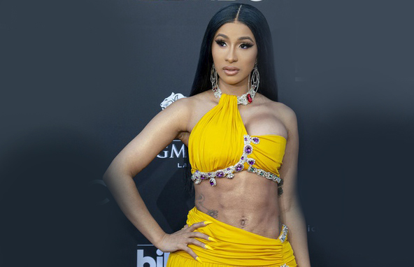 Indonesia cấm phát nhạc của Nicki Minaj, Bruno Mars