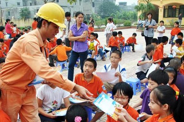 Năm 2021, Hà Nội đặt mục tiêu tiết kiệm tối thiểu 2,2% tổng điện năng tiêu thụ