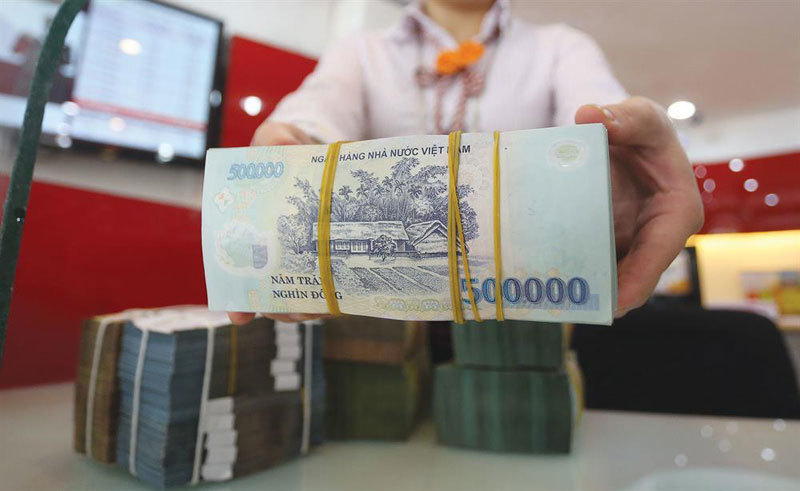 Nới room tín dụng nhiều ngân hàng, cuối năm bơm tiền ra nhiều