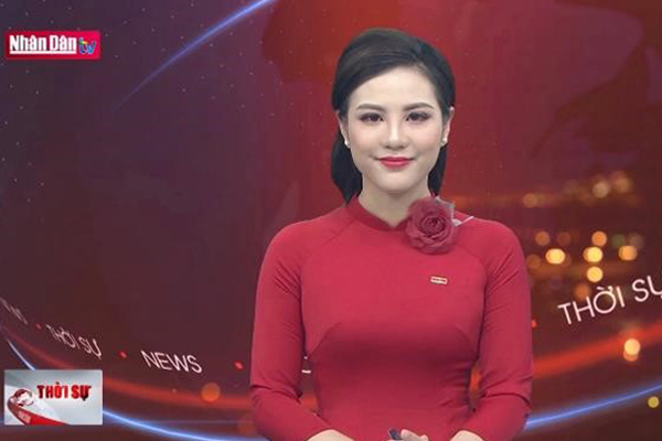 Cô gái nhút nhát thành MC thời sự xinh đẹp, tài năng