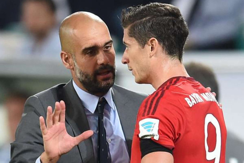 Pep ra tay, Man City tự tin ký Lewandowski