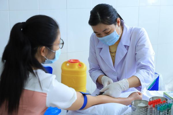 Hoàn thành 50% giai đoạn 3 thử nghiệm vắc xin Nanocovax