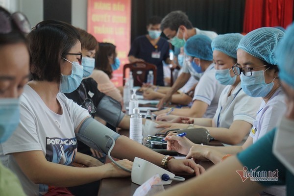 Bộ Y tế bổ sung 3 nội dung sàng lọc trước tiêm vắc xin Covid-19