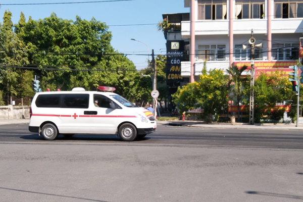 Phú Yên thêm 30 ca nhiễm SARS-CoV-2, Bệnh viện Đại học Y Hà Nội vào hỗ trợ