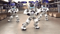 Màn múa uyển chuyển của Robot trường Bách khoa gây thích thú