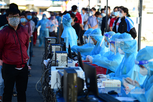 Thủ tướng yêu cầu các tỉnh thống kê nhân lực y tế phòng, chống dịch Covid-19