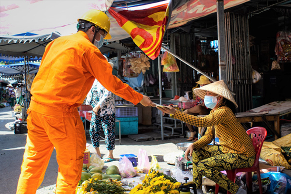 Cách tiết kiệm điện khi làm việc tại nhà