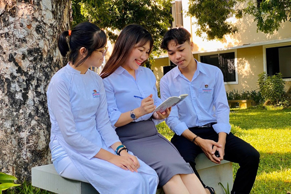 Nam sinh Quảng Nam giành điểm 10 môn Văn mơ làm chuyên gia kinh tế