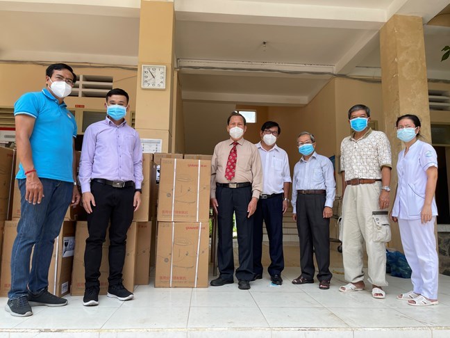 Tổng liên Hội thánh Tin lành Việt Nam tặng 50 máy cung cấp oxy cho các bệnh viện