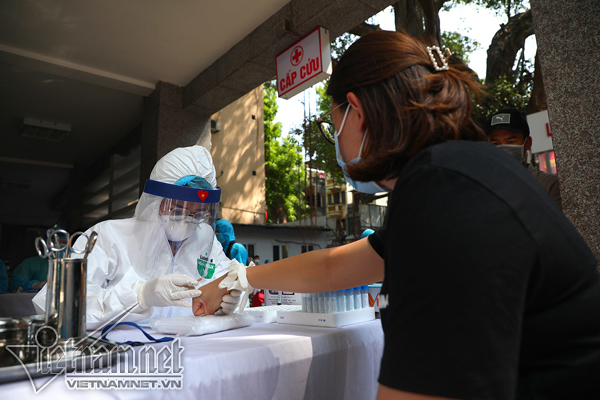 17h ngày 20/7: Quỹ vắc xin tăng thêm 3 tỷ, đạt 8.185 tỷ đồng
