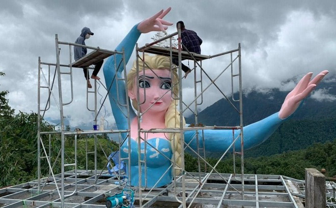 Chủ nhân bức tượng Nữ hoàng Elsa bị 