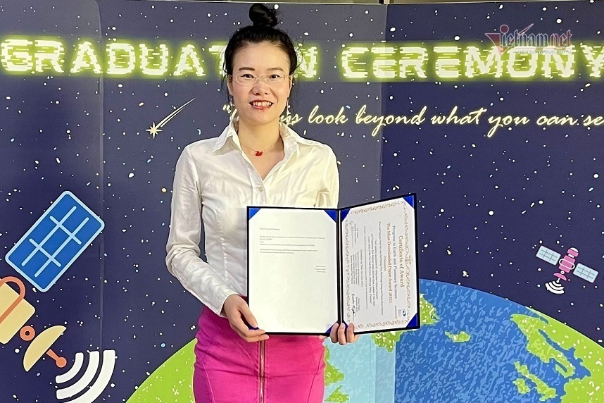 VN female scientist receives 'The Most Downloaded Paper' Award for research on Mekong basin