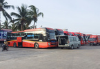 Phú Yên có 118 ca Covid-19 xuất viện, 50 xe chở người từ TP.HCM về