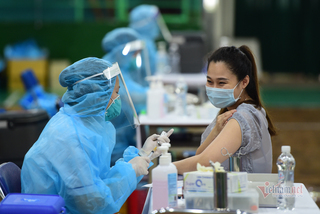 Fifth phase of Covid-19 vaccination begins in HCM City