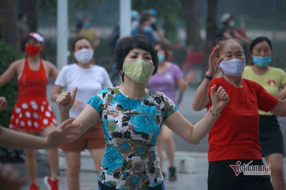 Hà Nội truy vết người tập thể dục ở vườn hoa quận Tây Hồ liên quan ca F0