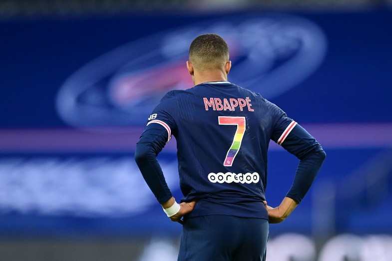 Tin chuyển nhượng MU Napoli Mbappe PSG đã gây xôn xao giới mộ điệu bóng đá toàn cầu. Smartby AI cập nhật ngay hình ảnh Mbappe PSG và đội bóng của anh với độ phân giải 4K, giúp bạn thỏa mãn niềm đam mê bóng đá cùng Smartby AI.