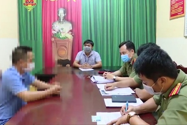 Đăng thông tin sai sự thật về 'người chăn vịt vi phạm Chỉ thị 16'