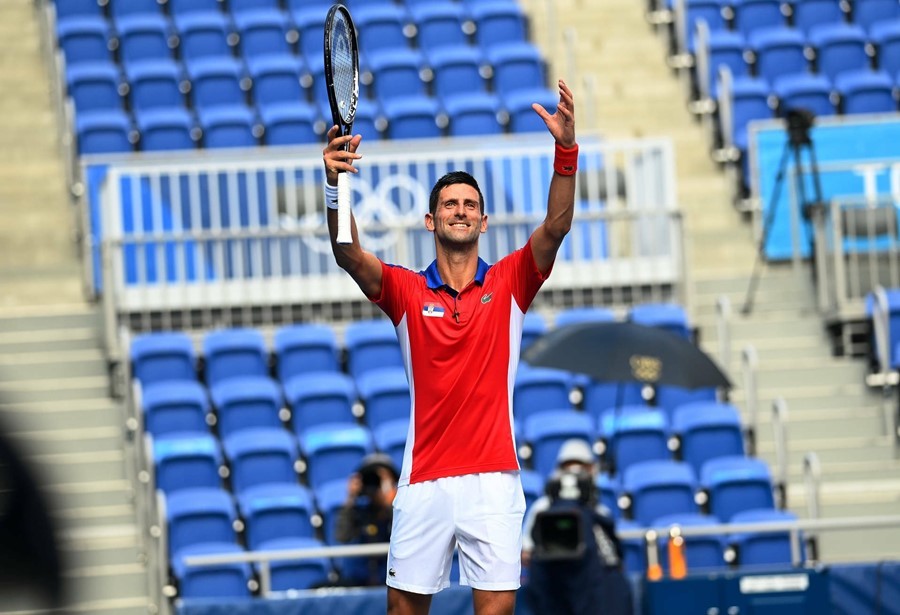 Djokovic 'tốc hành' vào vòng 2 Olympic Tokyo 2020