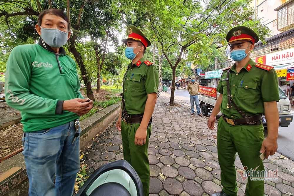 Đồng lòng chống dịch: Người dân cam kết thực hiện công điện của TP