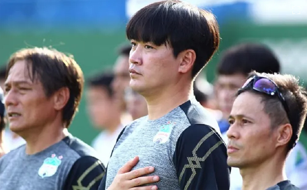 HLV Park Hang Seo mời trợ lý Kiatisuk lên tuyển Việt Nam