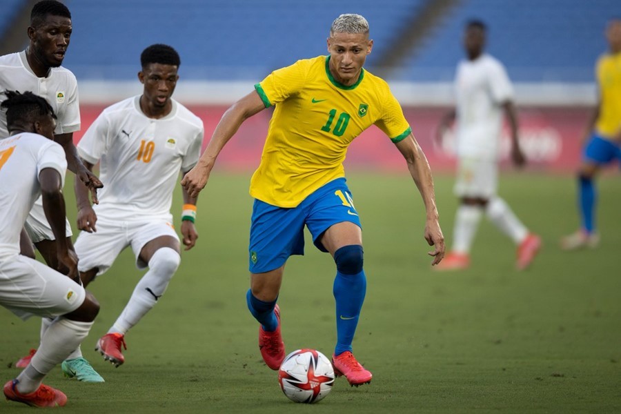 Brazil bất lực trước Olympic Bờ Biển Ngà