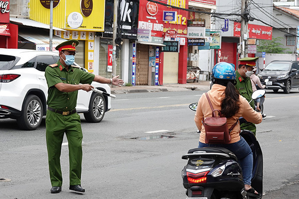 Tỉnh đầu tiên ở miền Tây hạn chế người dân ra đường ban đêm