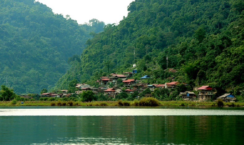 Nâng cao trách nhiệm của các cấp, các ngành với công tác dân tộc trong tình hình mới