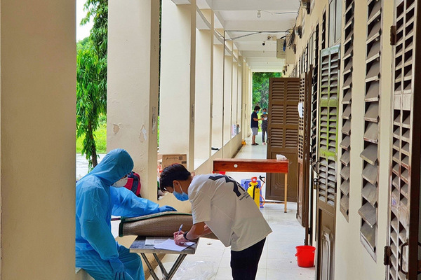 Các dấu hiệu chuyển nặng F0 cách ly tại nhà cần lưu ý