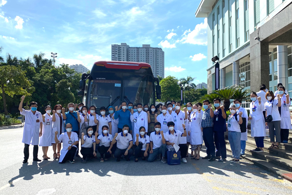 Huge medical forces mobilized to assist Ho Chi Minh City