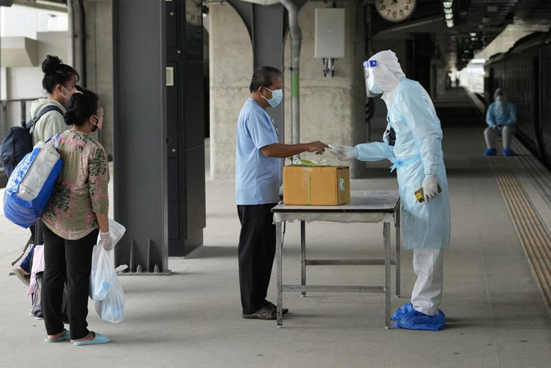 Indonesia lại hứng ngày đen tối, Thái Lan đưa người nhiễm Covid-19 ở Bangkok về quê