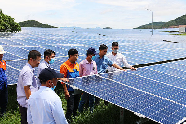 TP. Đà Nẵng khuyến khích khách hàng sử dụng điện mặt trời lắp mái nhà để giảm áp lực cung ứng điện