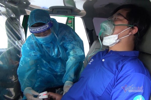 TP.HCM lắp bình oxy, kit xét nghiệm nhanh cho 200 taxi phản ứng nhanh