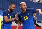 Richarlison lập cú đúp, Brazil vào tứ kết với ngôi đầu bảng