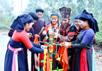 Ethnic Cao Lan group treasure traditional costumes