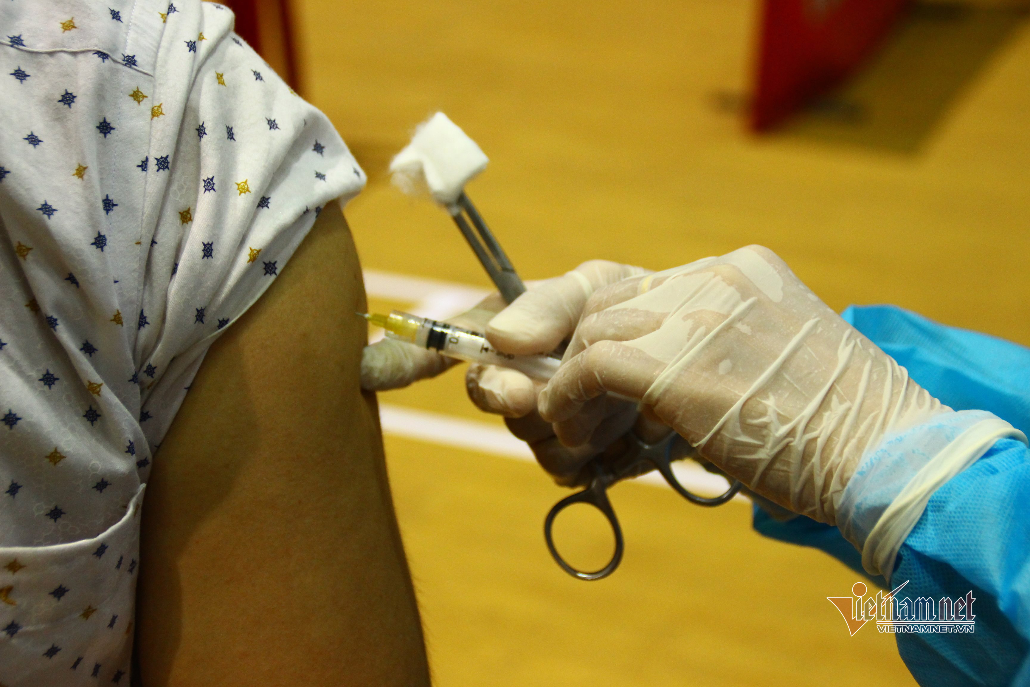 Hình ảnh lần đầu tiên Đà Nẵng tiêm vắc xin phòng Covid-19 tập trung với quy mô lớn